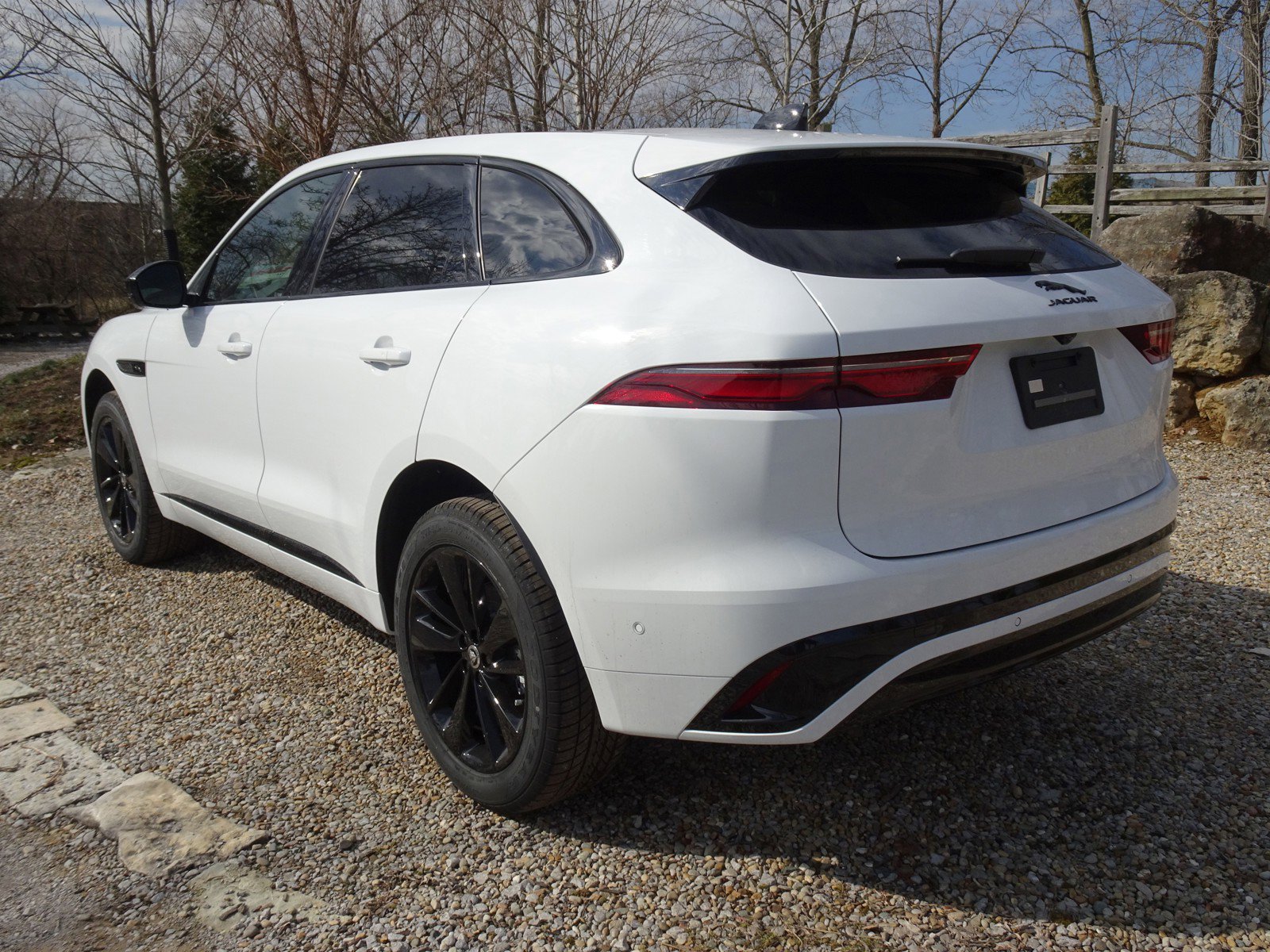 New 2025 Jaguar F-PACE R-Dynamic S image 10