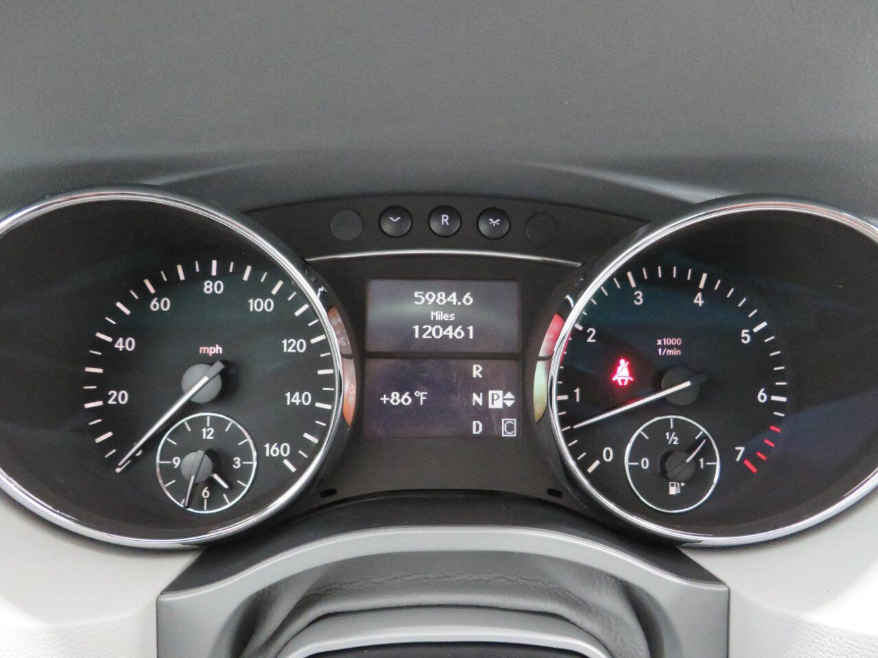 Used 2010 Mercedes-Benz R 350 4MATIC image 16