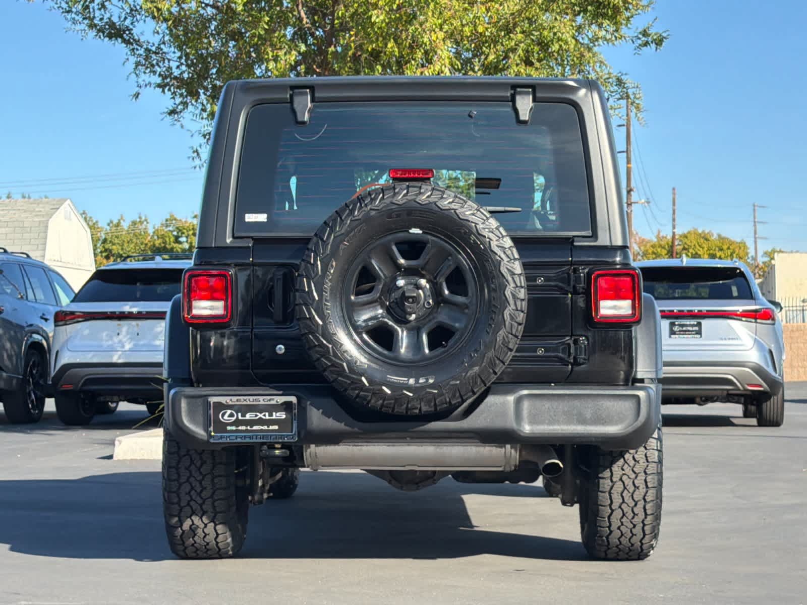 Used 2019 Jeep Wrangler Unlimited Sport AWD/4WD image 8