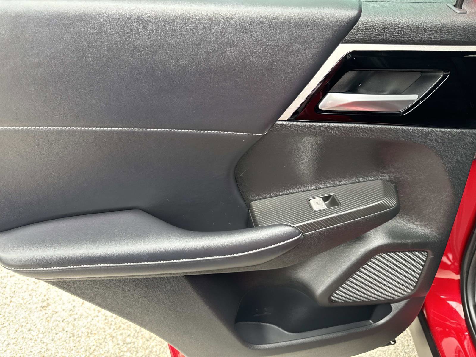 Used 2023 Mitsubishi Outlander SE FWD image 9