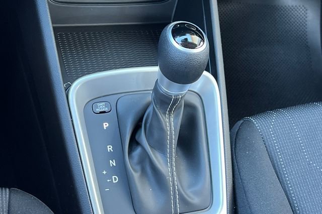 New 2026 Hyundai Venue SE image 21