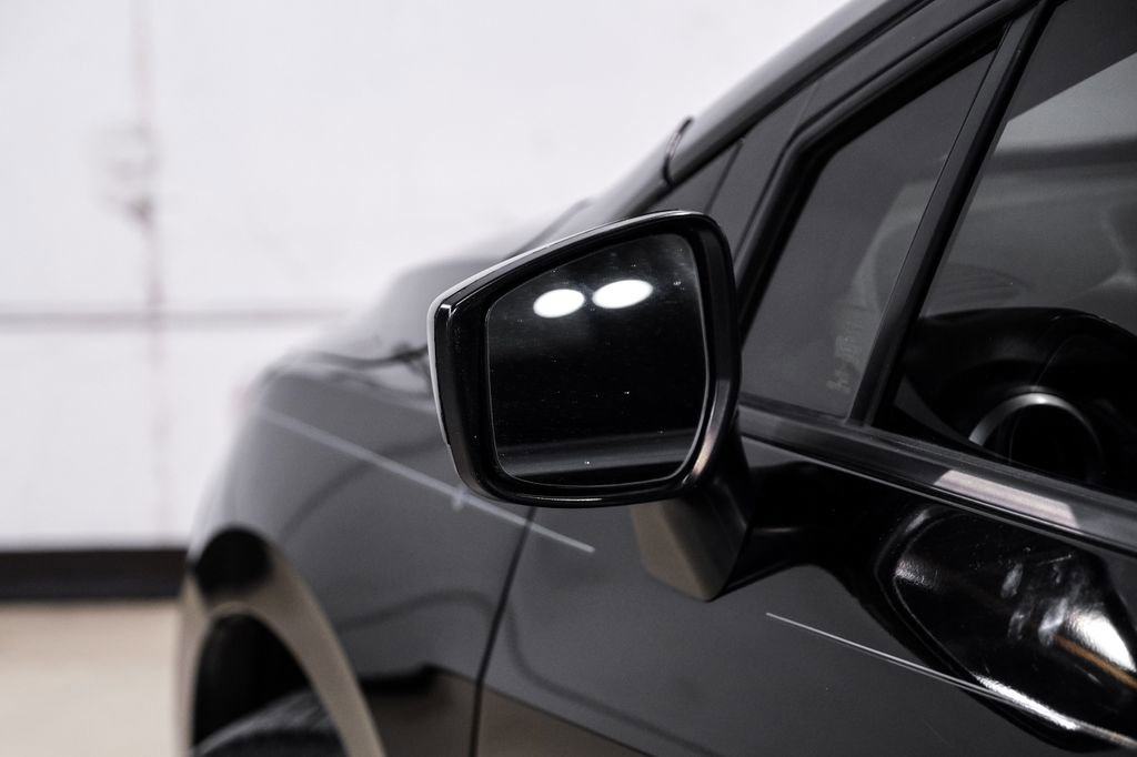 Used 2021 Nissan Versa S image 41