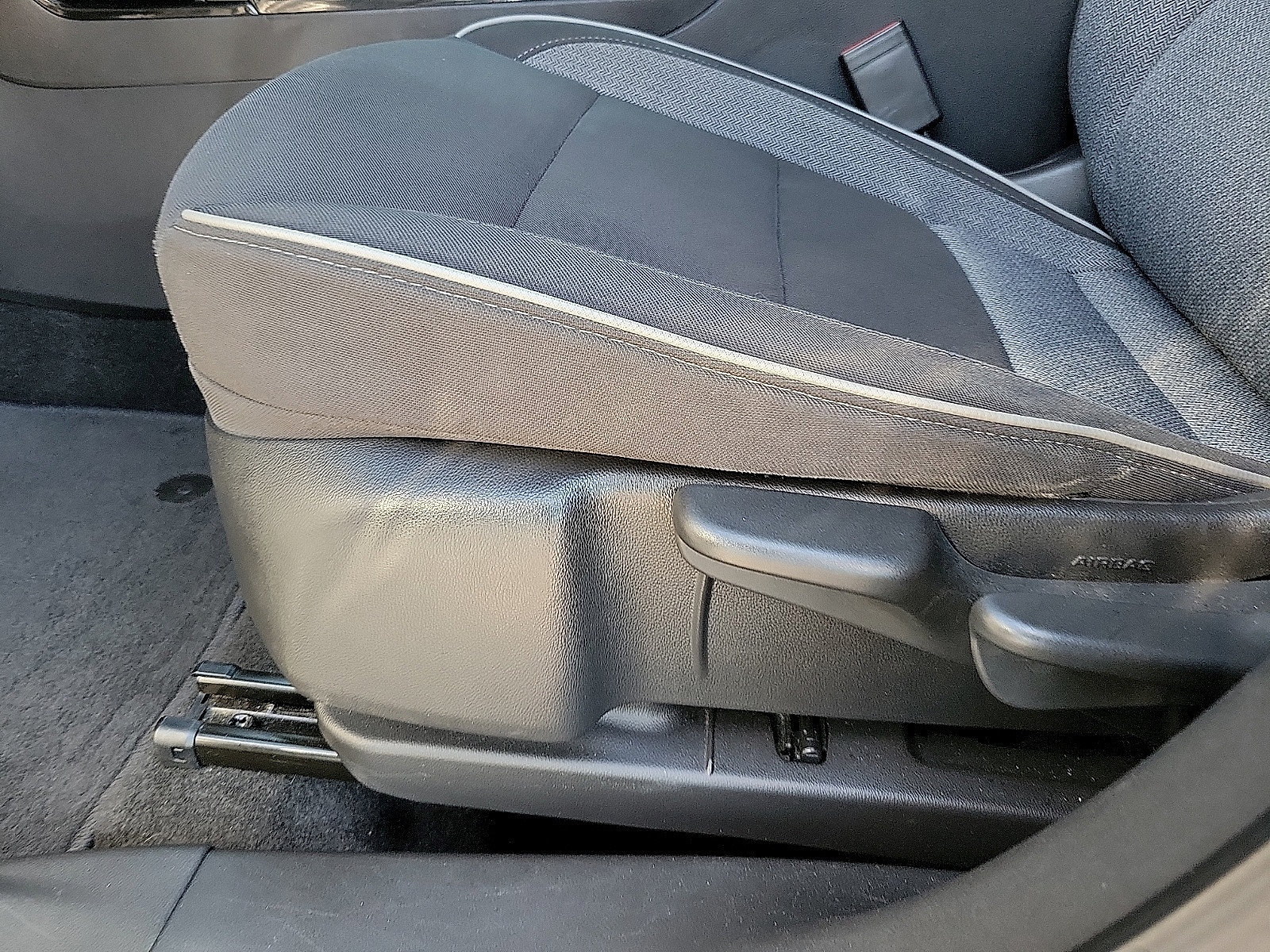 Used 2023 Chevrolet TrailBlazer LS FWD image 12