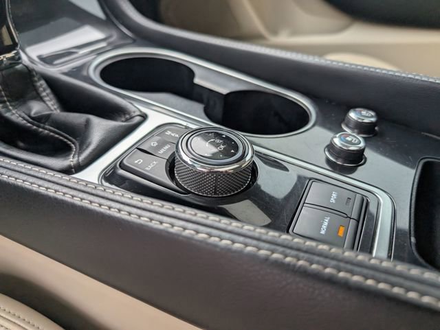 Used 2017 Nissan Maxima Platinum image 23