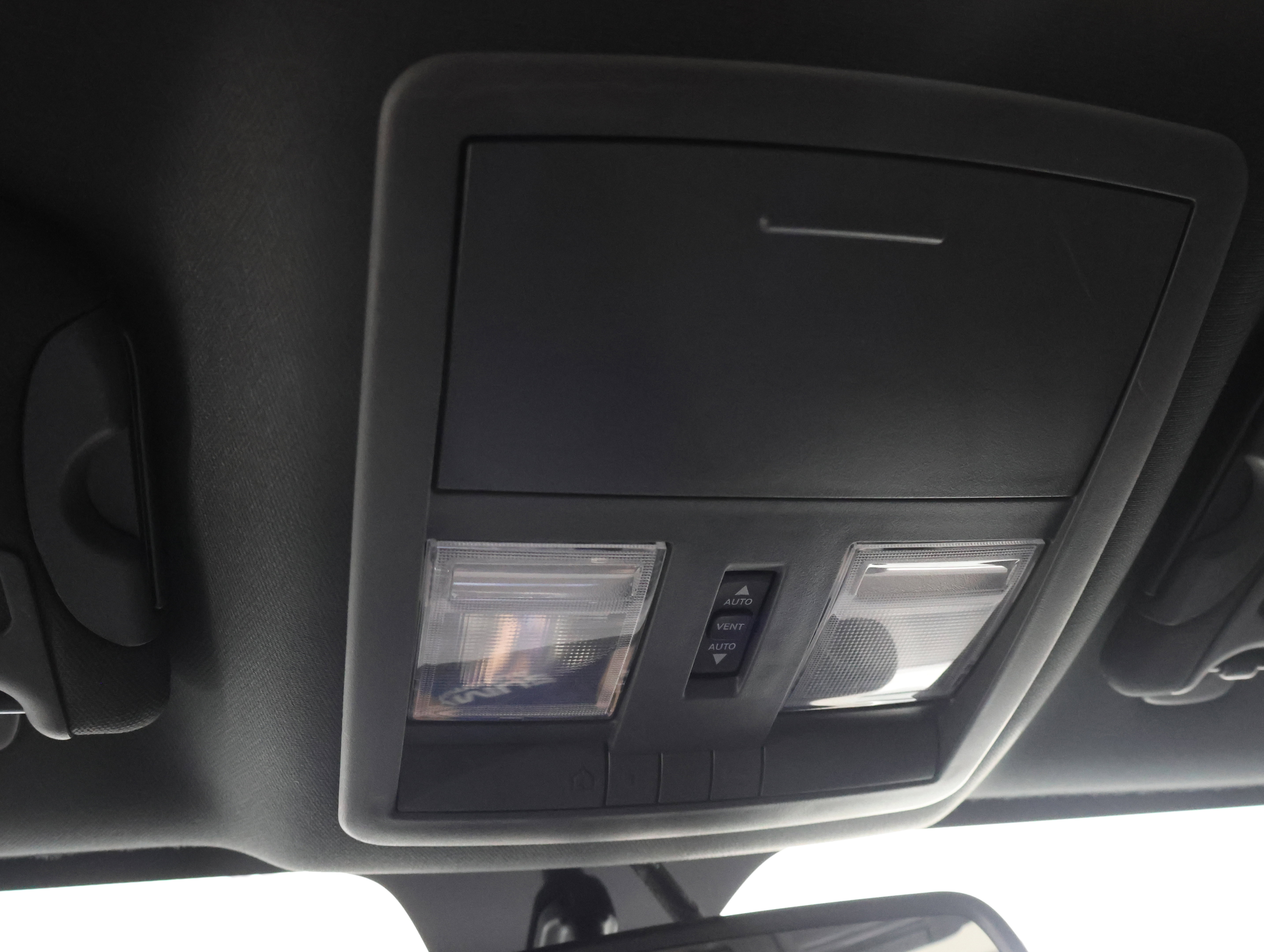 Used 2009 Dodge Challenger R/T image 46