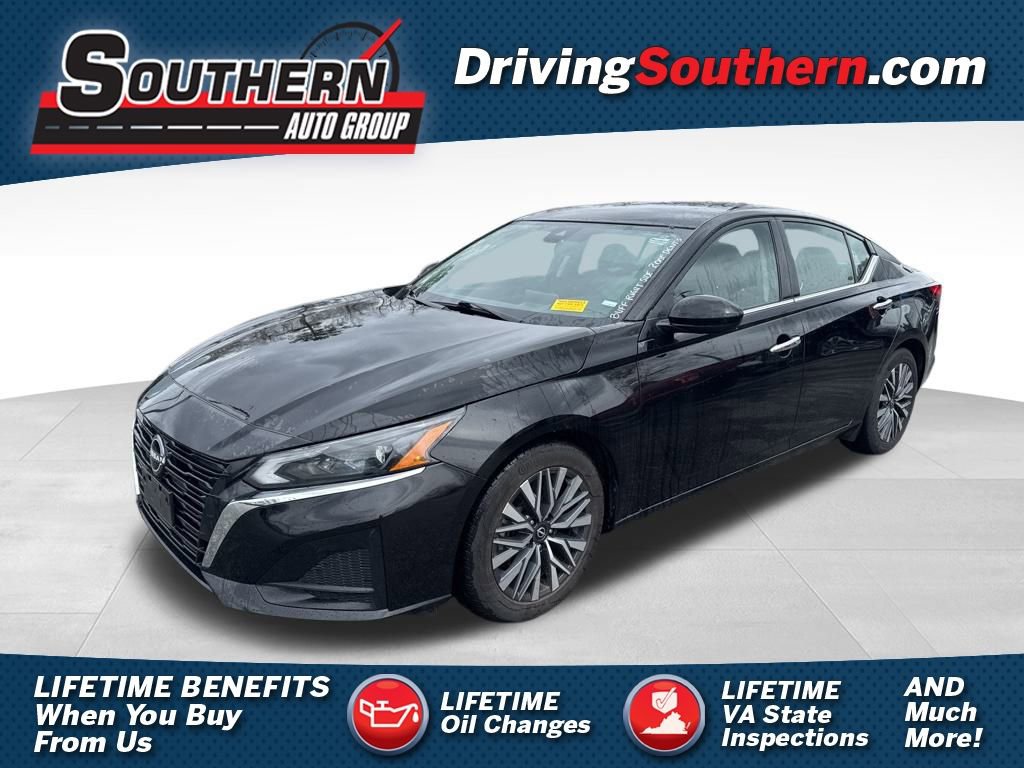 Used 2023 Nissan Altima 2.5 SV image 1