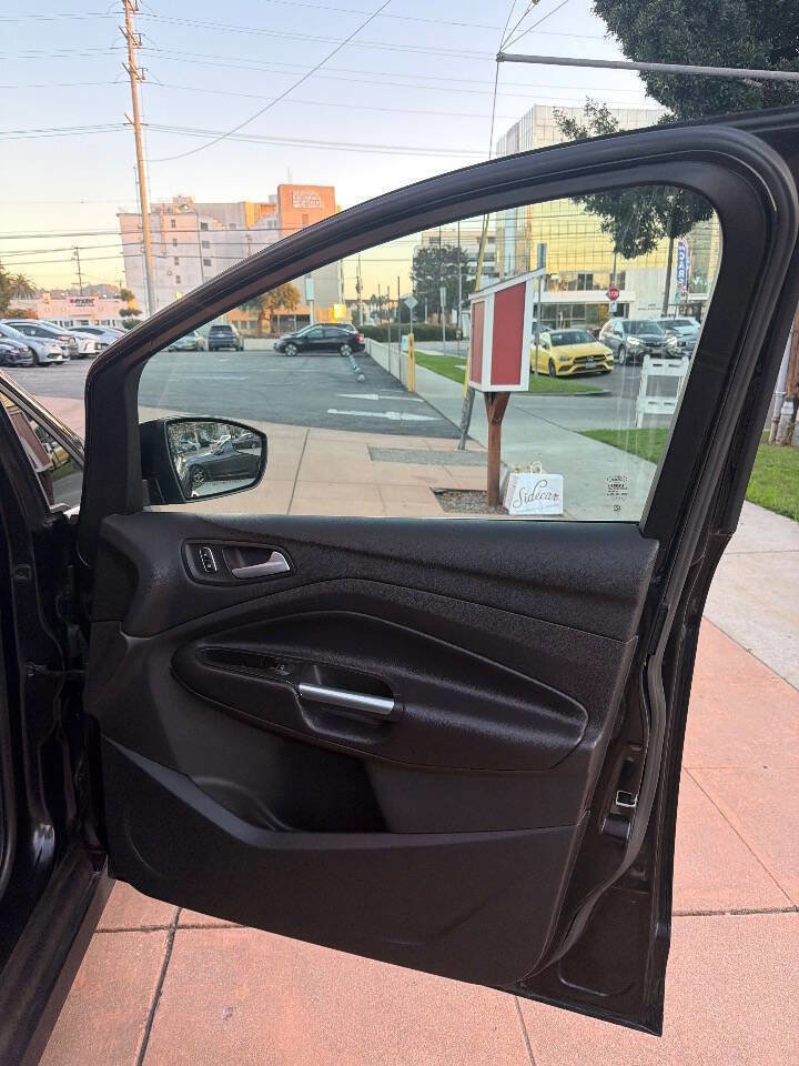 Used 2013 Ford C-MAX Energi SEL image 46