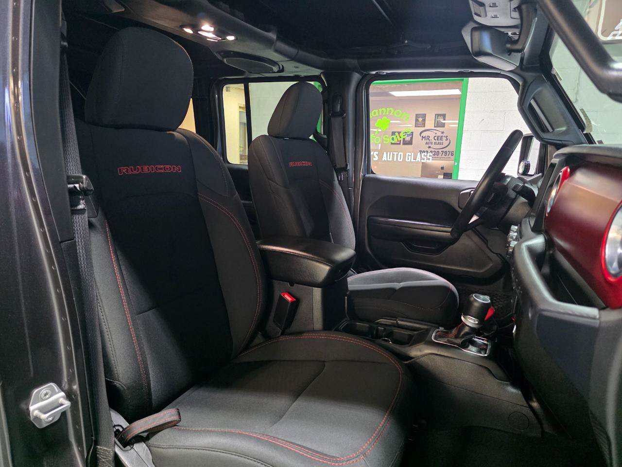 Used 2019 Jeep Wrangler Unlimited Rubicon AWD/4WD image 25