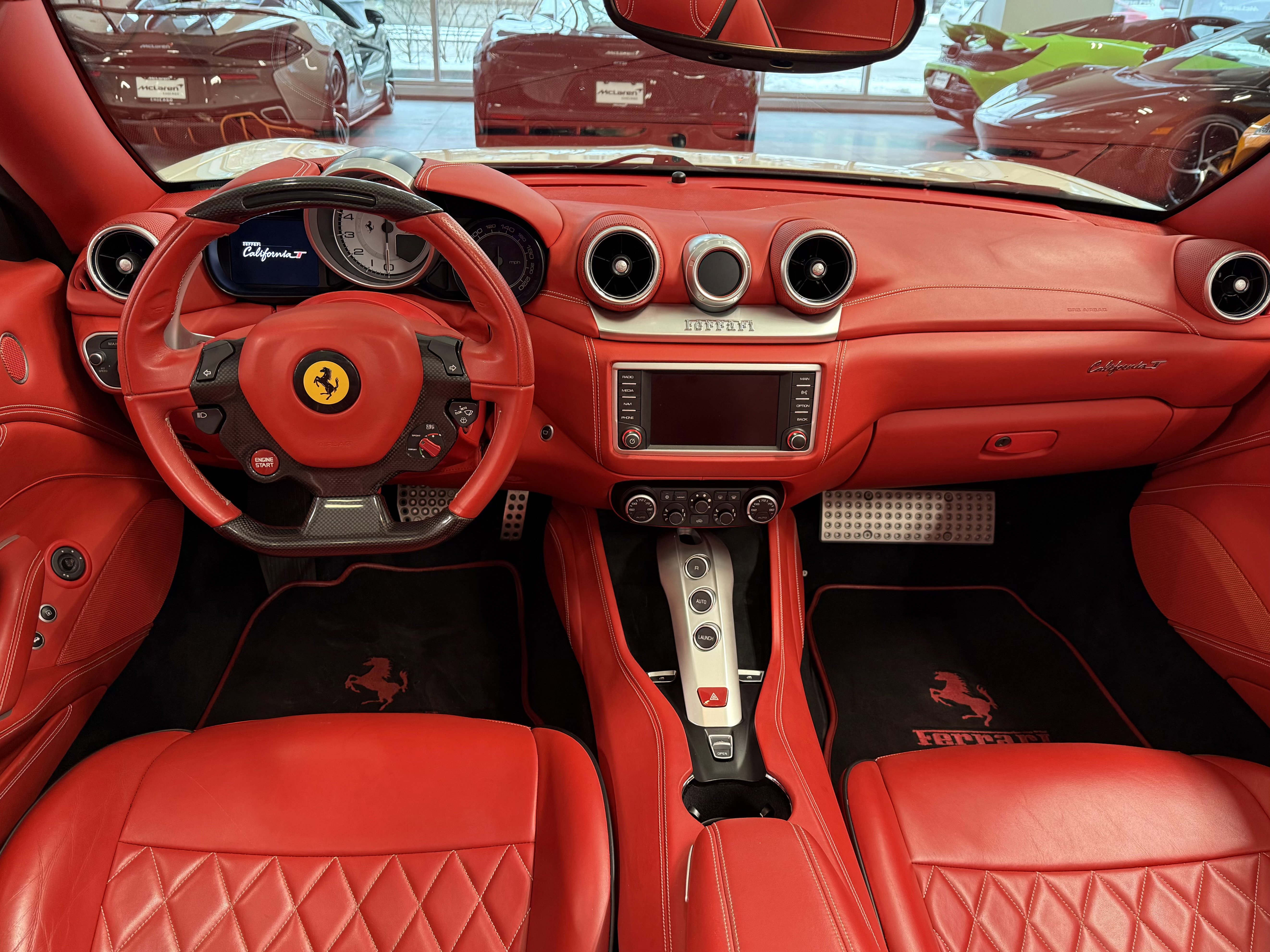Used 2017 Ferrari California T RWD image 23