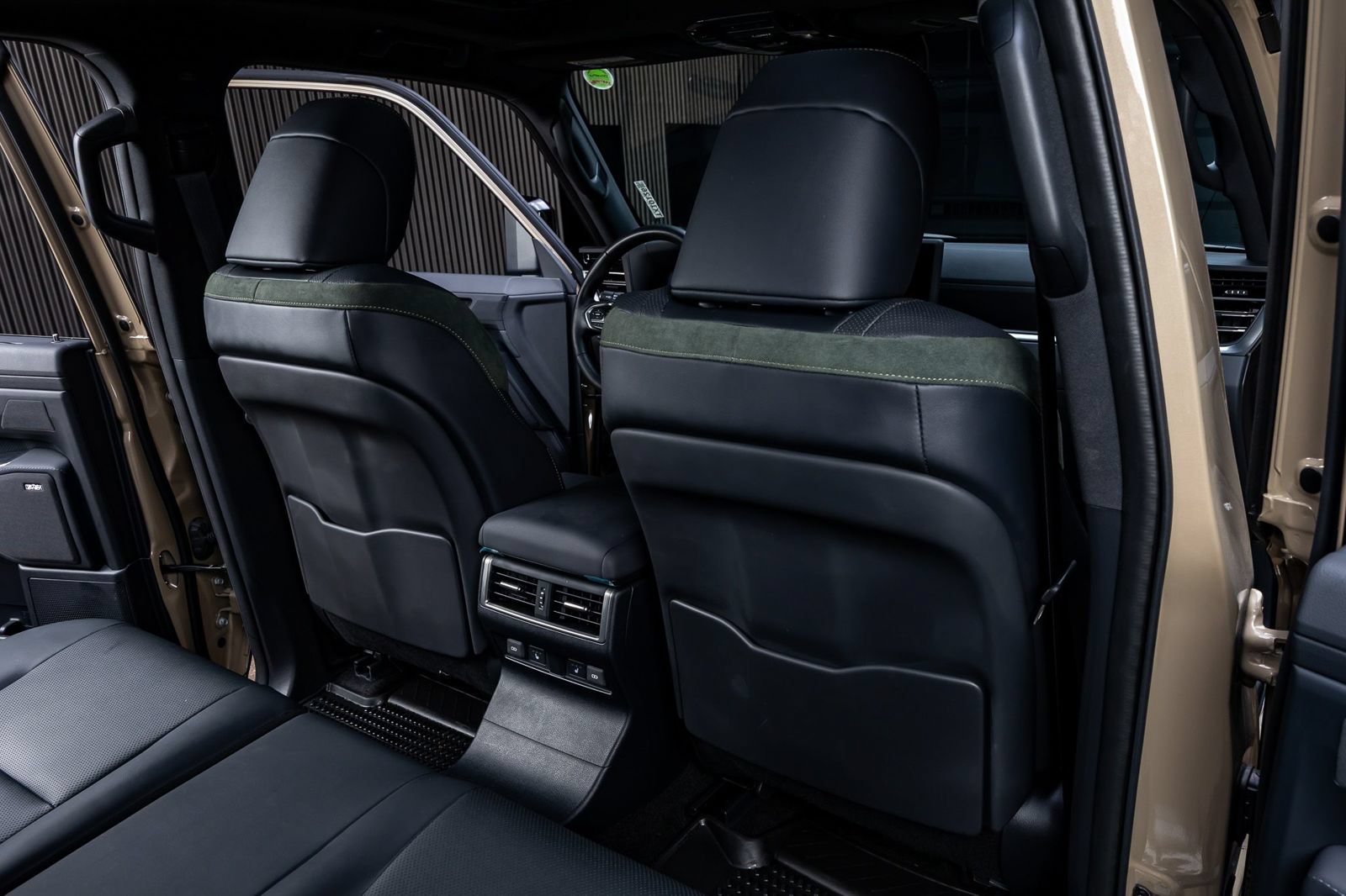 Used 2025 Lexus GX 550 AWD/4WD image 32
