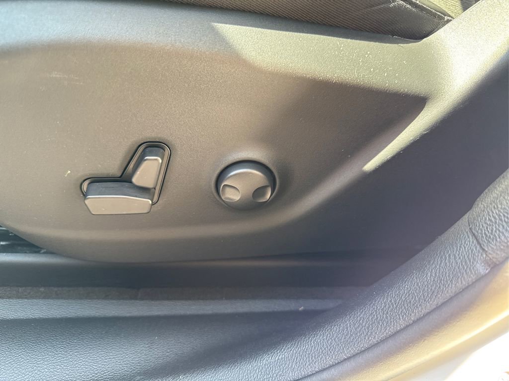 Used 2022 Jeep Cherokee Trailhawk image 22