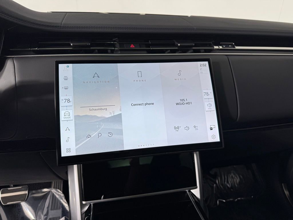 Used 2025 Land Rover Range Rover SE AWD/4WD image 22