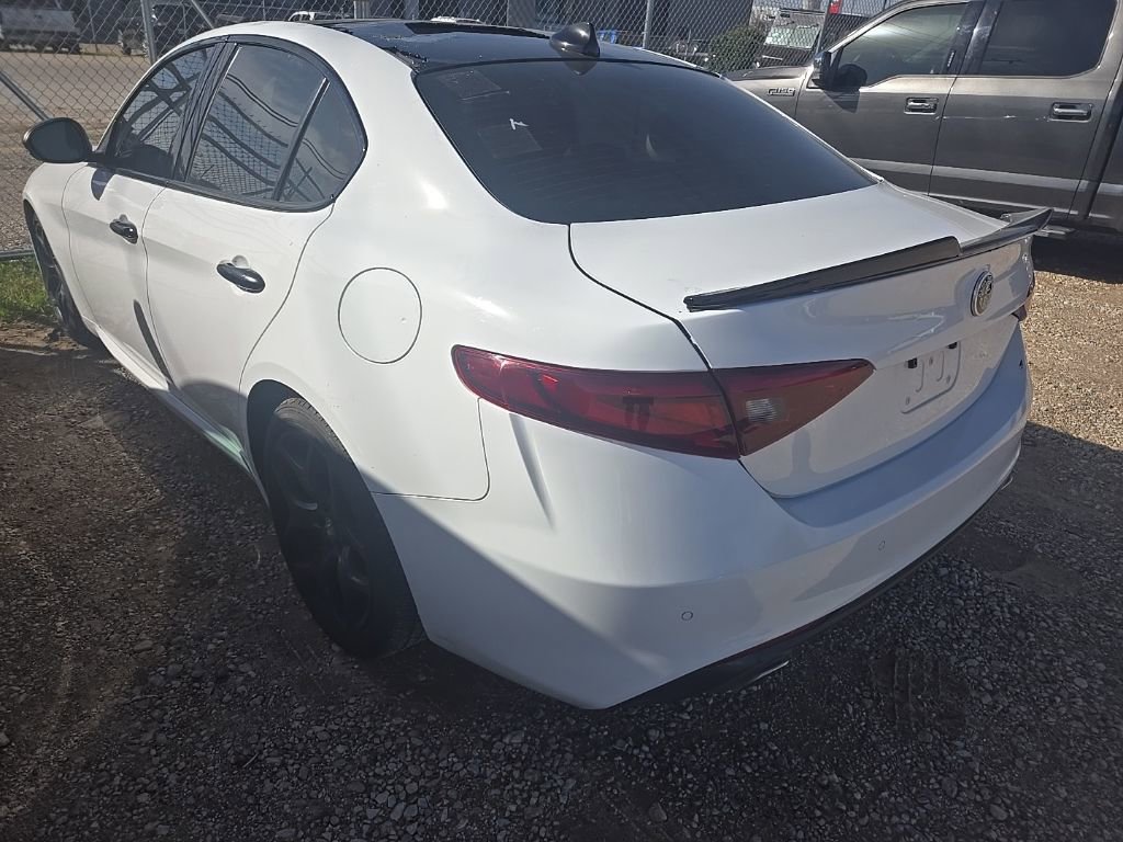 Used 2021 Alfa Romeo Giulia Sprint w/ Nero Edizione image 2