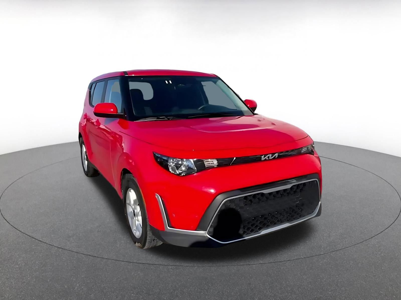 Used 2025 Kia Soul LX w/ LX Technology Package image 7