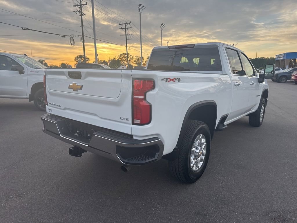 New 2026 Chevrolet Silverado 2500 LTZ w/ LTZ Convenience Package AWD/4WD image 5
