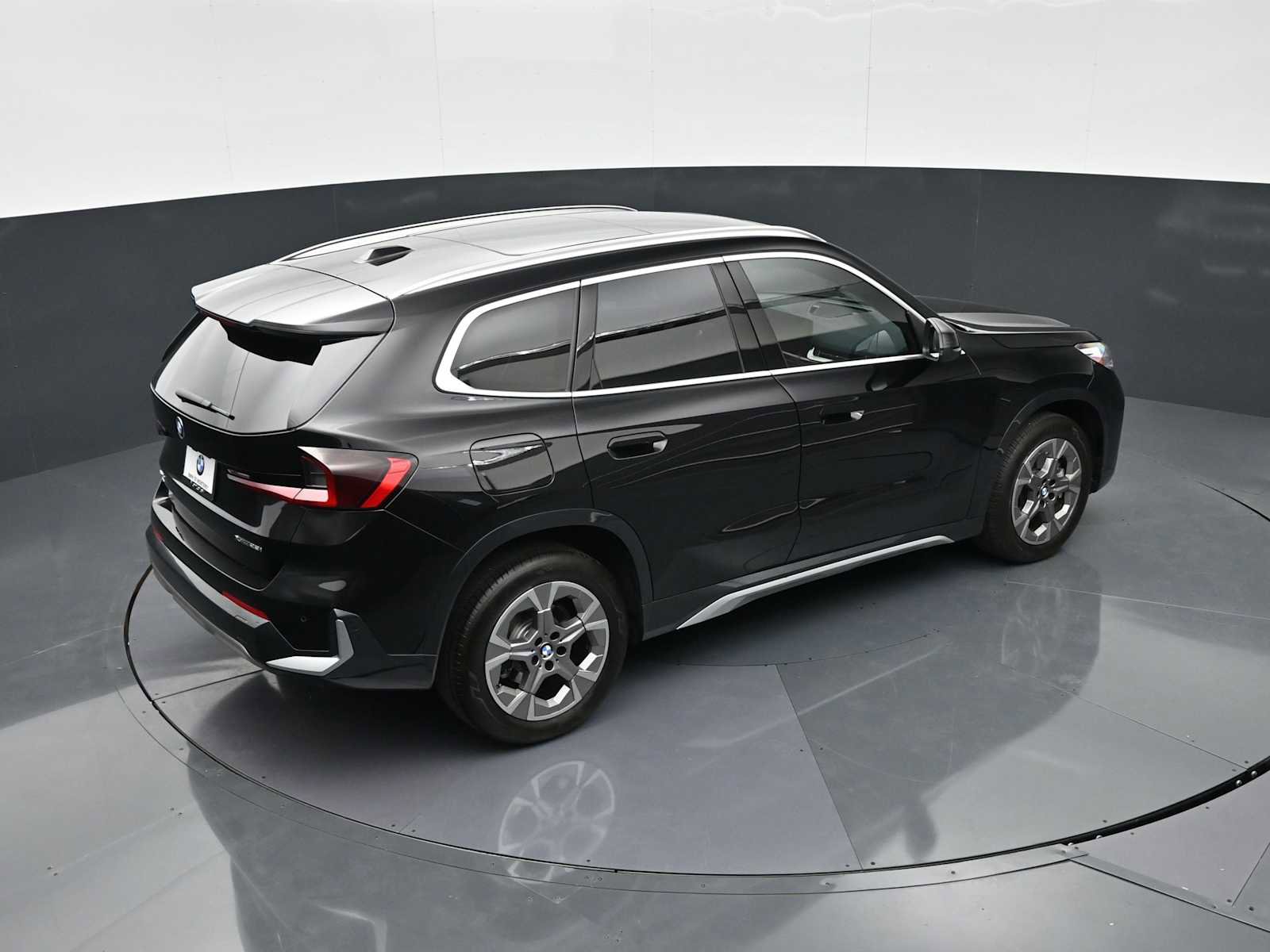 Used 2025 BMW X1 xDrive28i w/ Convenience Package image 20