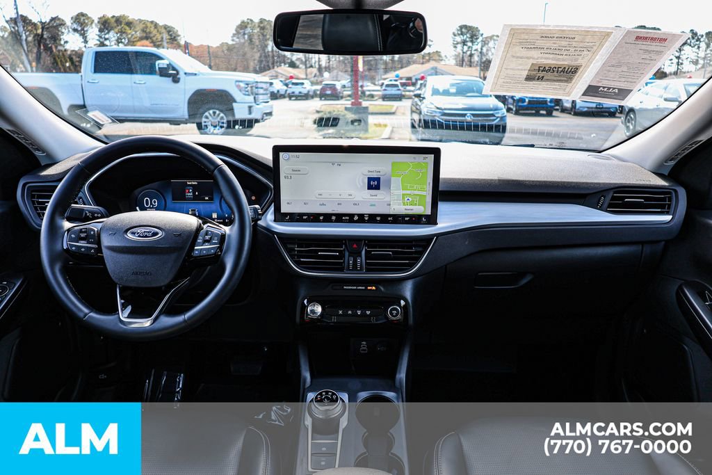 Used 2025 Ford Escape Platinum AWD/4WD image 31