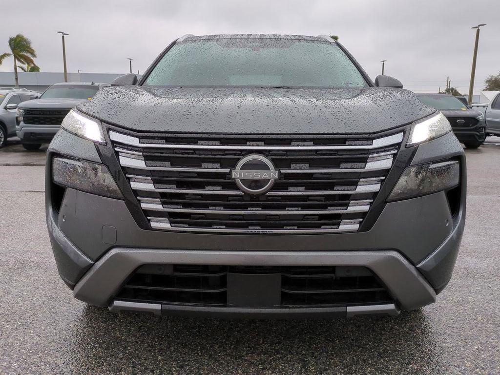 Certified 2025 Nissan Rogue SL image 9