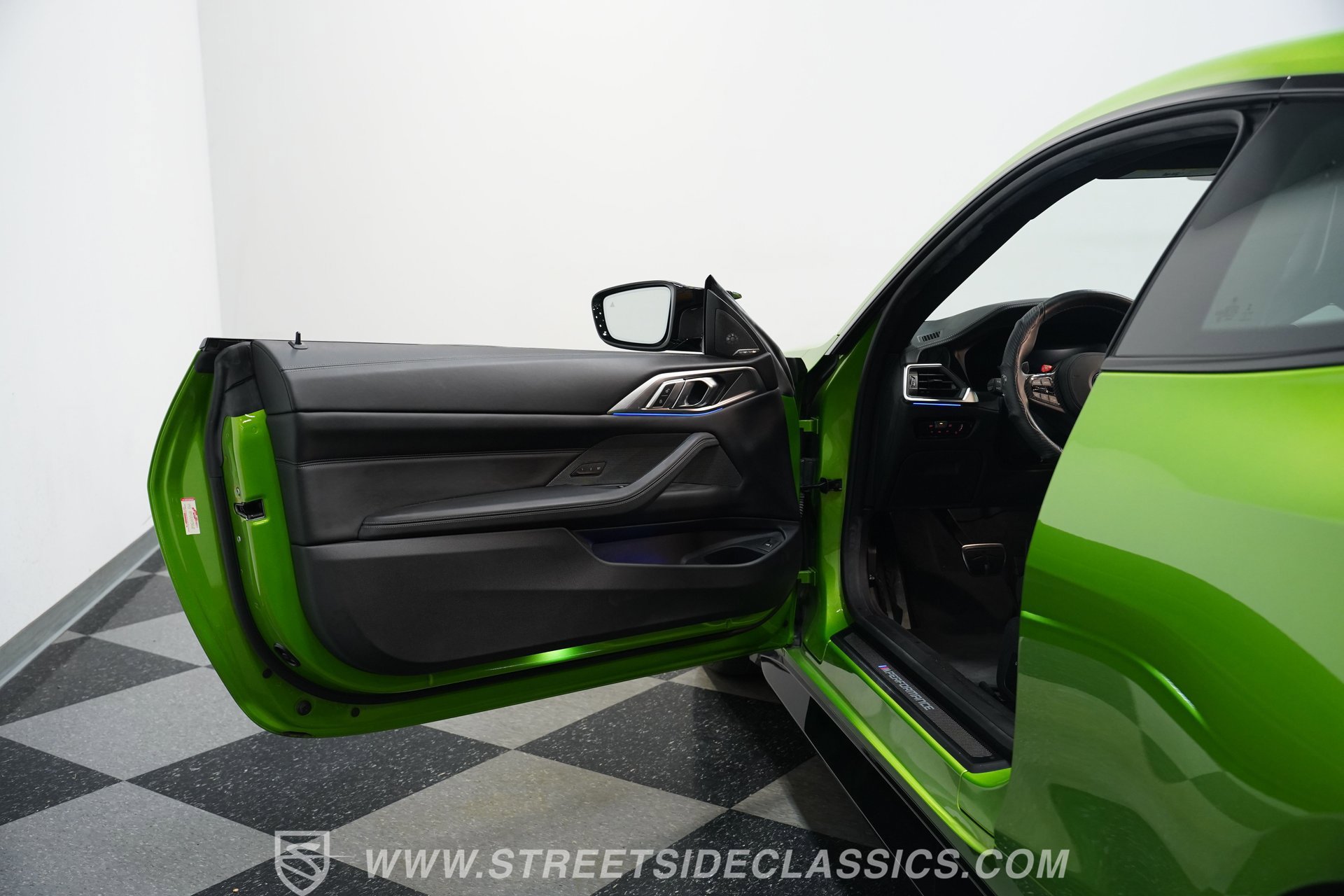 Used 2021 BMW M4 Competition w/ M Carbon Exterior Package RWD image 36