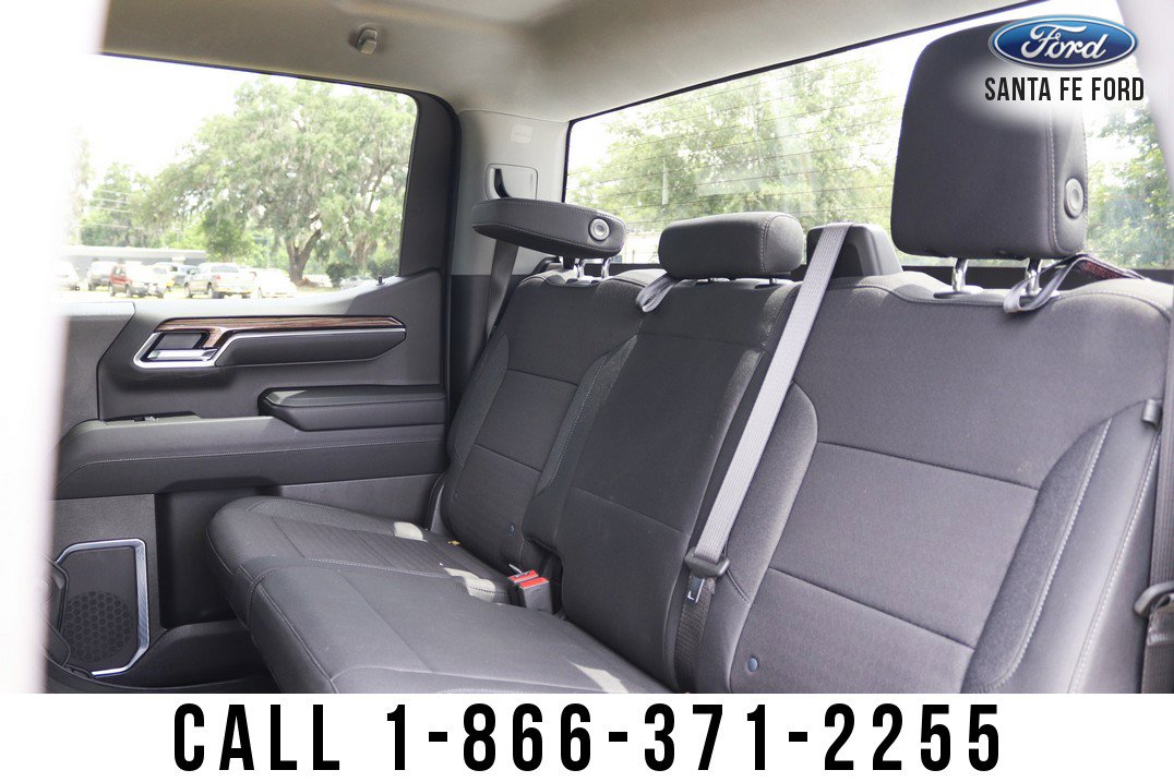 Used 2025 Chevrolet Silverado 1500 LT image 42