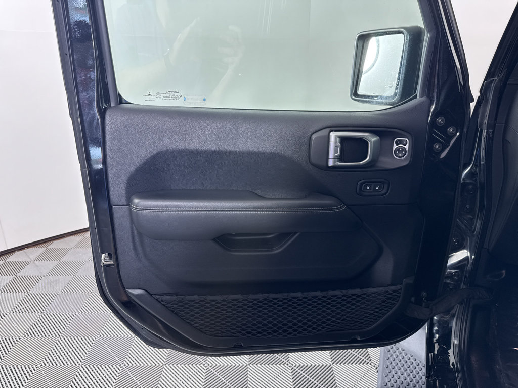 Used 2019 Jeep Wrangler Unlimited Sahara w/ Safety Group image 23