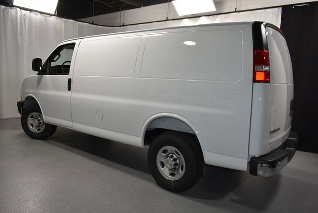 New 2026 Chevrolet Express 2500 w/ Driver Convenience Package RWD image 7