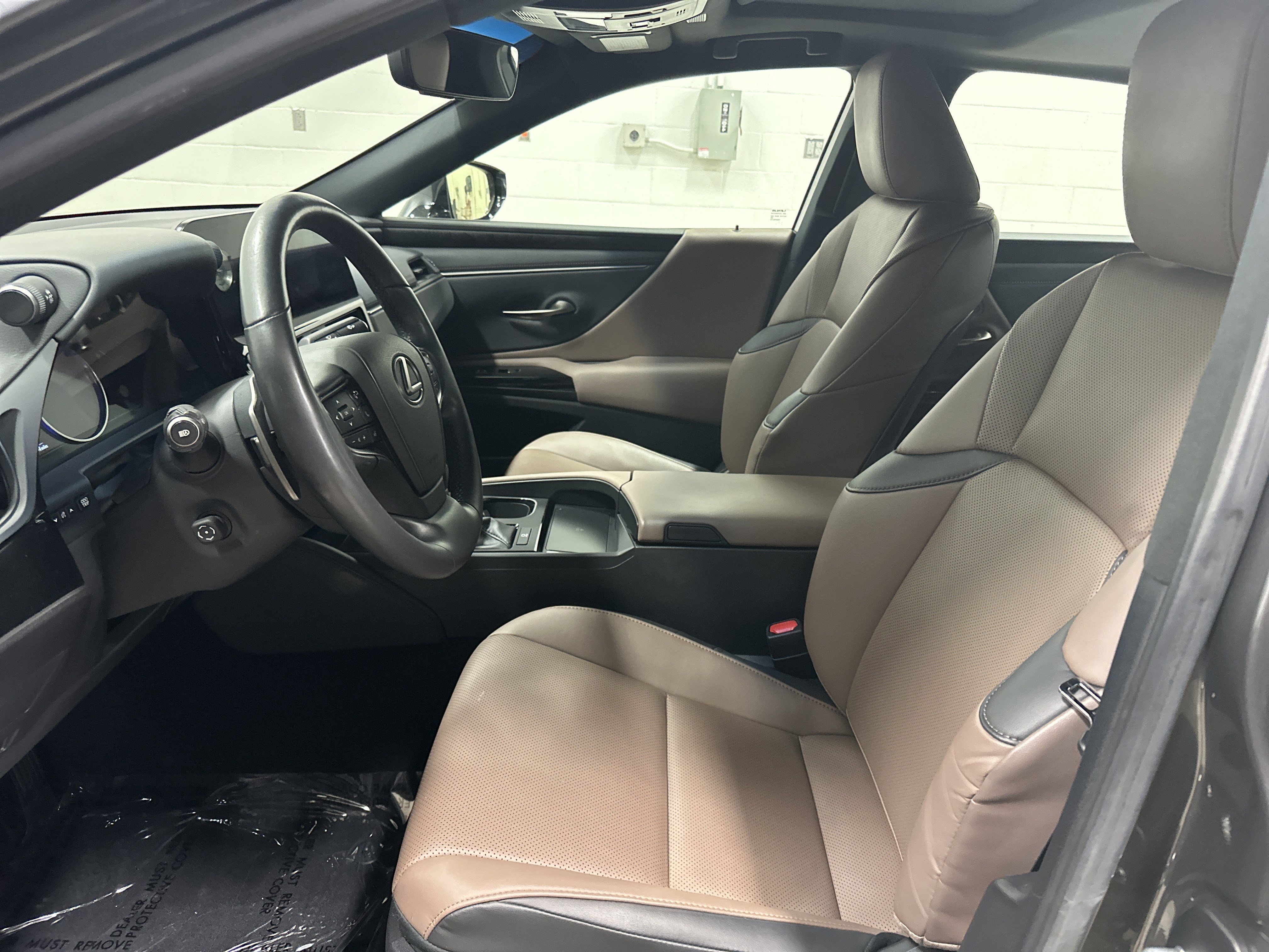 Certified 2023 Lexus ES 350 w/ Premium Package FWD image 16