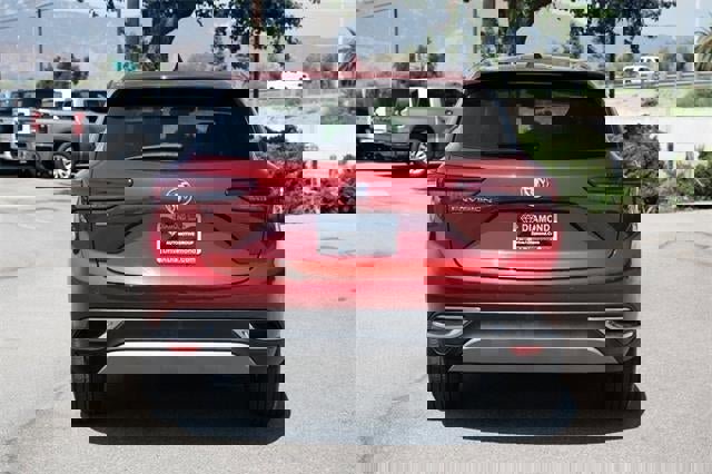 Used 2023 Buick Envision Essence image 5