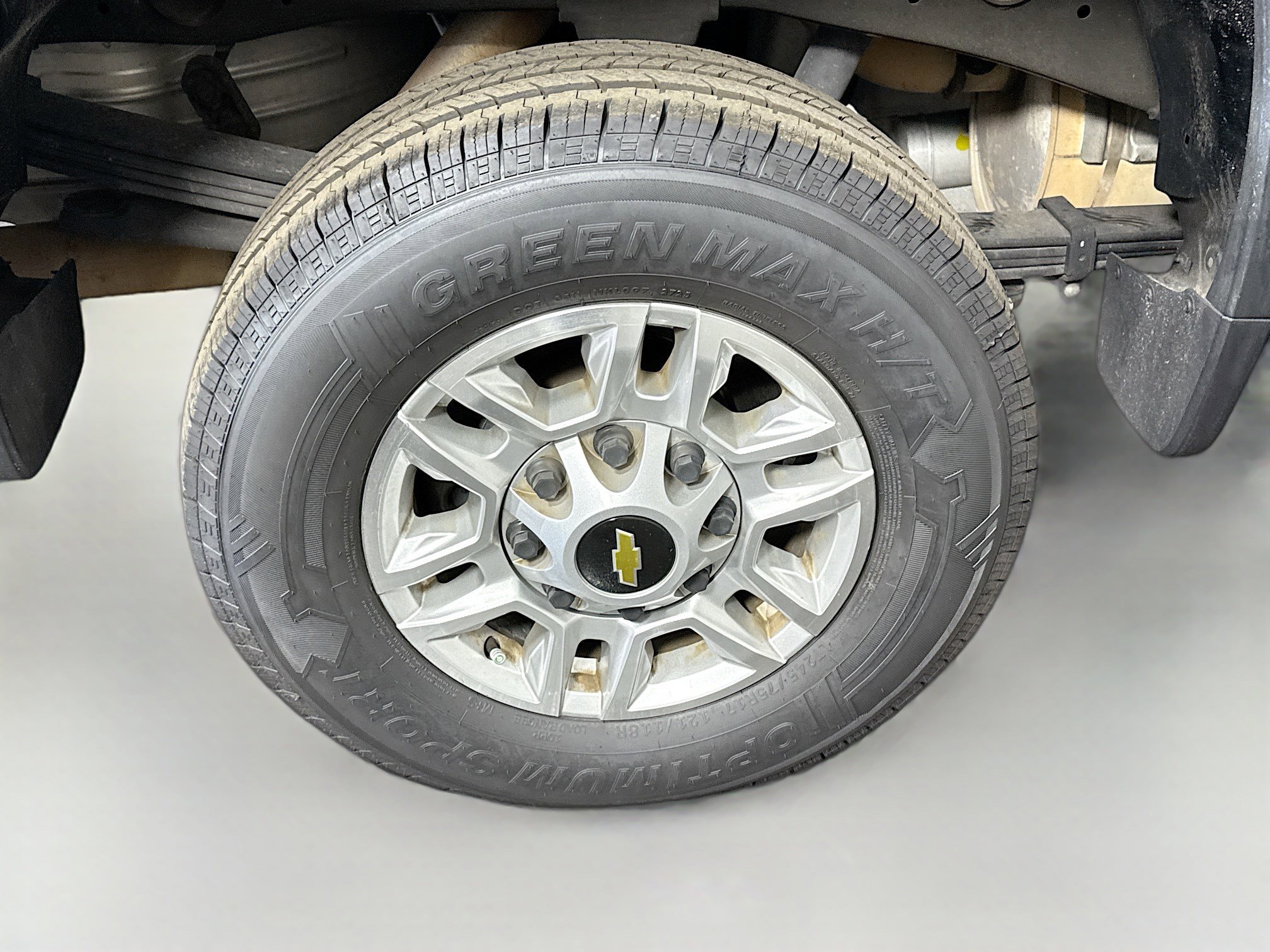 Used 2024 Chevrolet Silverado 2500 LT w/ Convenience Package image 32