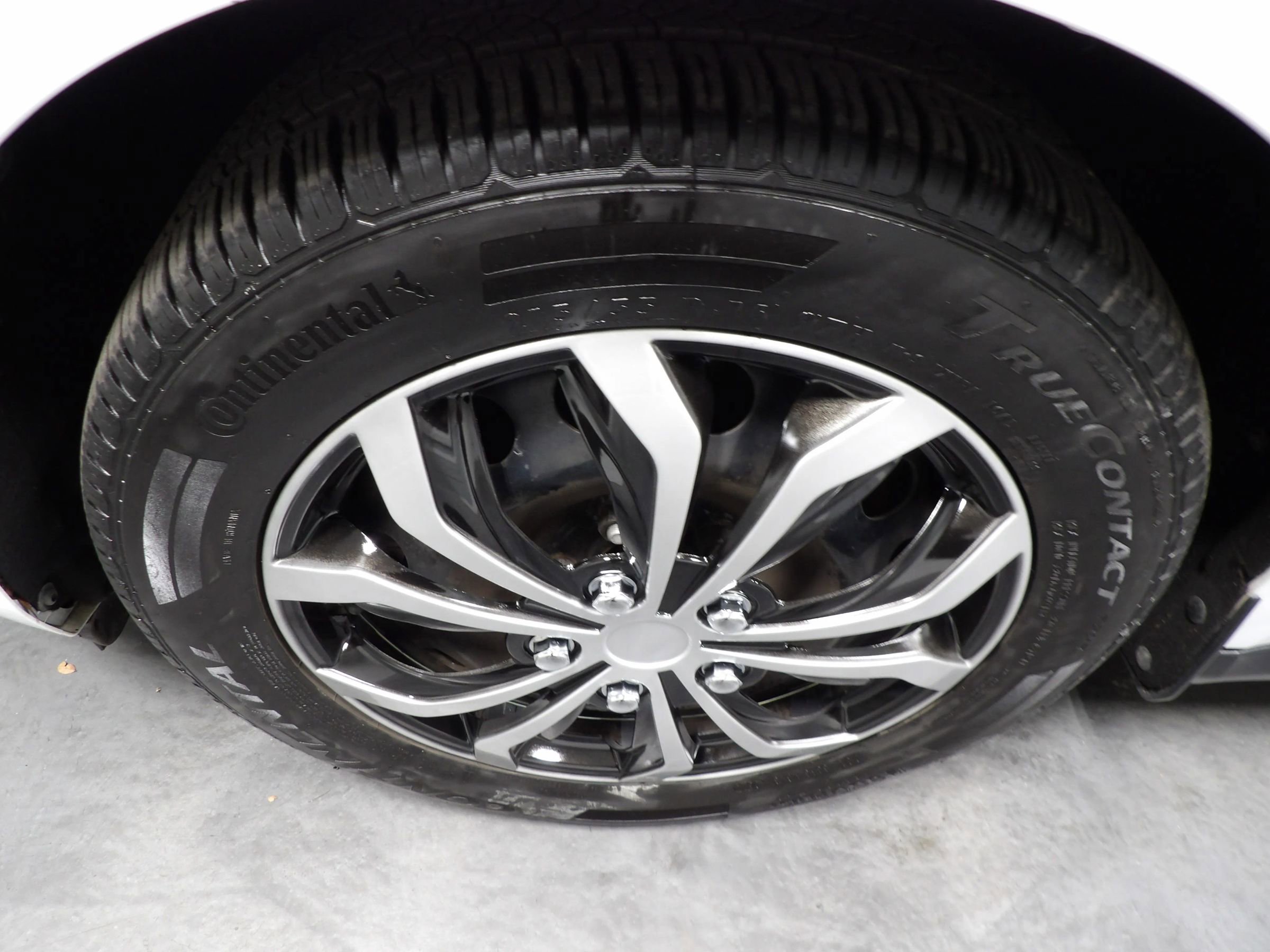 Used 2019 Ford Transit Connect XLT w/ Driver-Assist Package image 23