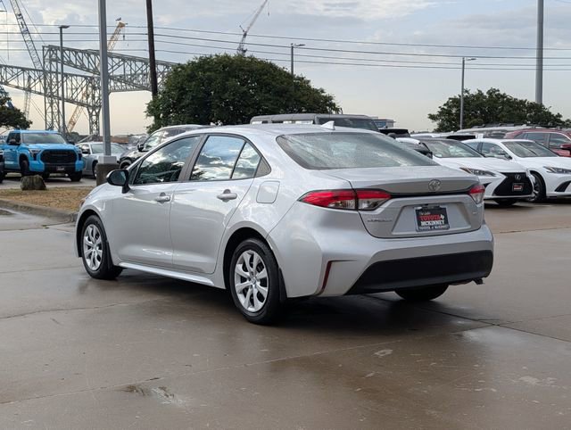 Used 2025 Toyota Corolla LE FWD image 7