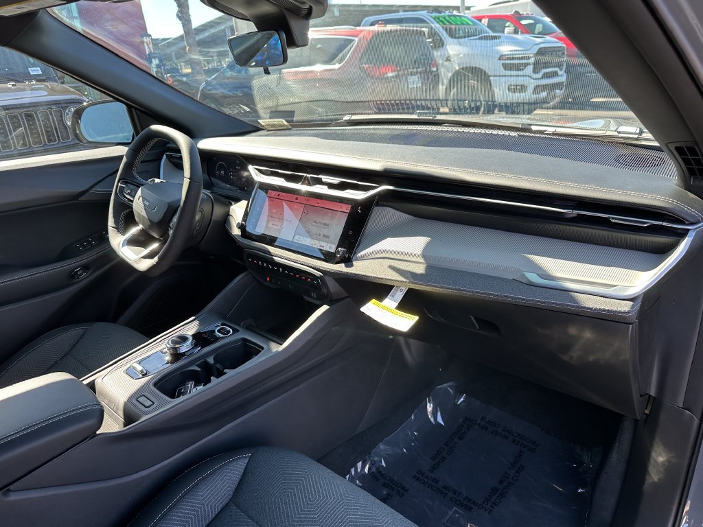 New 2026 Jeep Cherokee Laredo AWD/4WD image 12