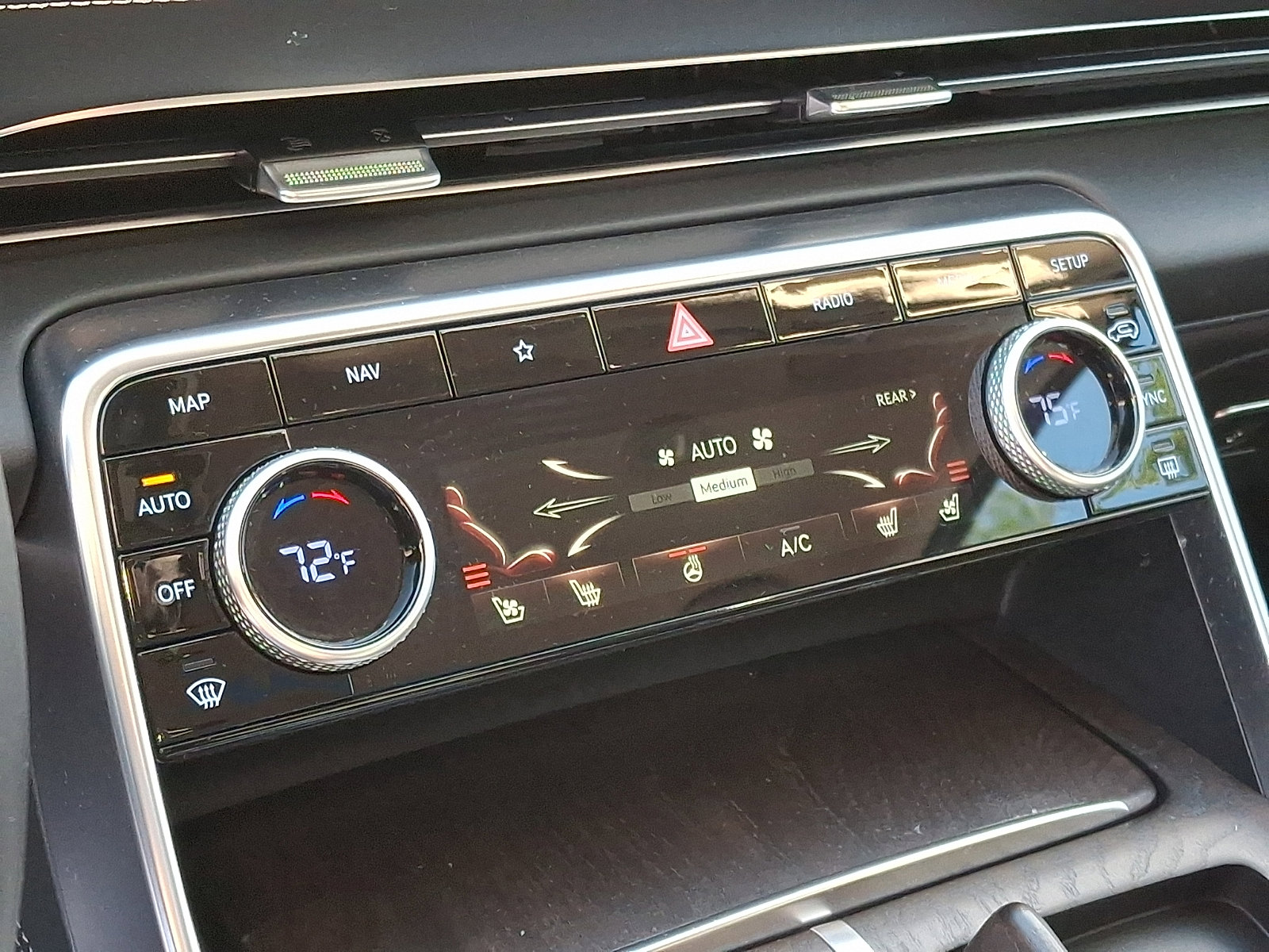 Certified 2024 Genesis GV80 2.5T w/ Advanced Package image 19