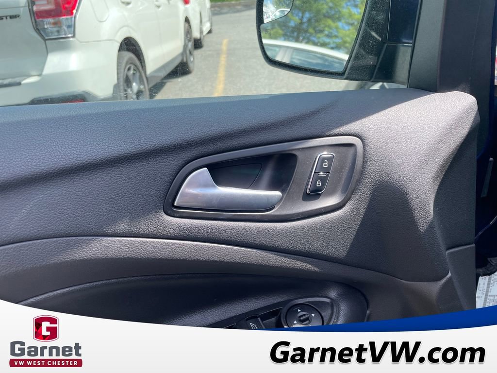 Used 2016 Ford C-MAX Energi SEL w/ Equipment Group 302A image 30