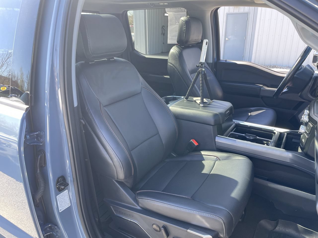 Used 2023 Ford F250 Lariat w/ Lariat Ultimate Package AWD/4WD image 41