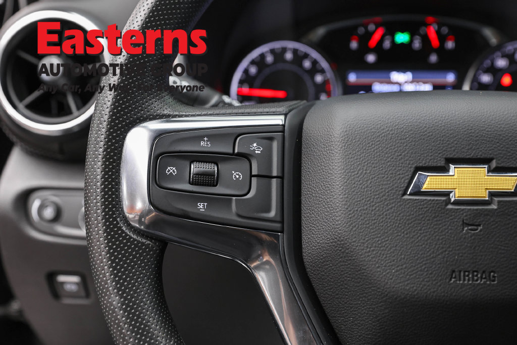 Used 2025 Chevrolet Blazer LT FWD image 17