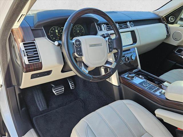 Used 2017 Land Rover Range Rover Supercharged AWD/4WD image 10
