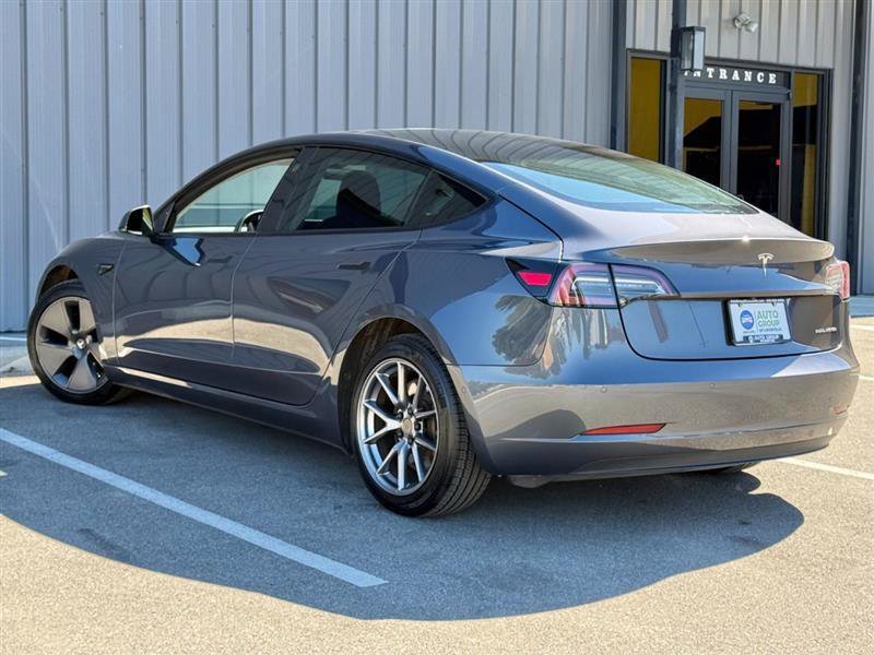 Used 2022 Tesla Model 3 Long Range AWD/4WD image 7