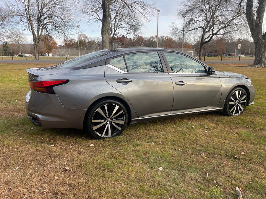 Used 2021 Nissan Altima 2.5 SR w/ SR Premium Package image 3