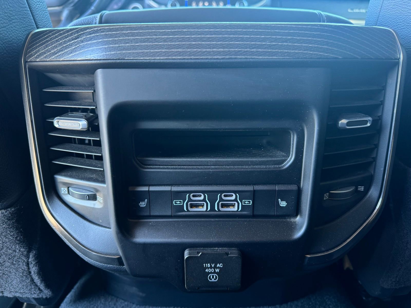 Used 2023 RAM 3500 Limited AWD/4WD image 34