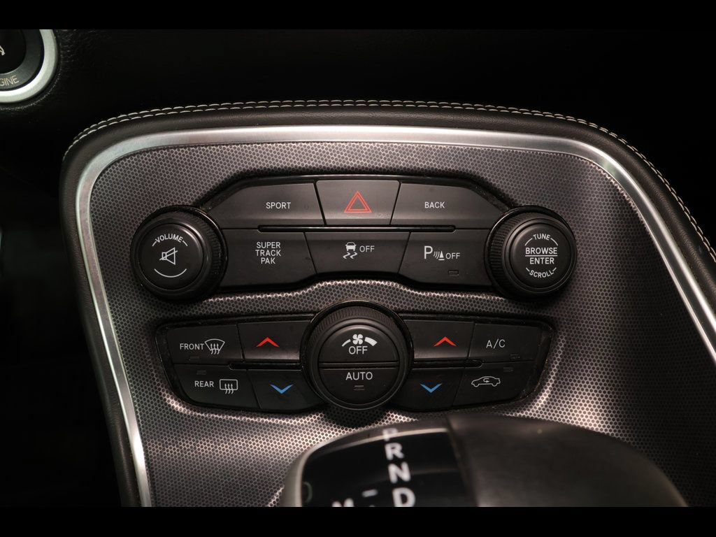 Used 2016 Dodge Challenger R/T Scat Pack w/ Leather Interior Group RWD image 14