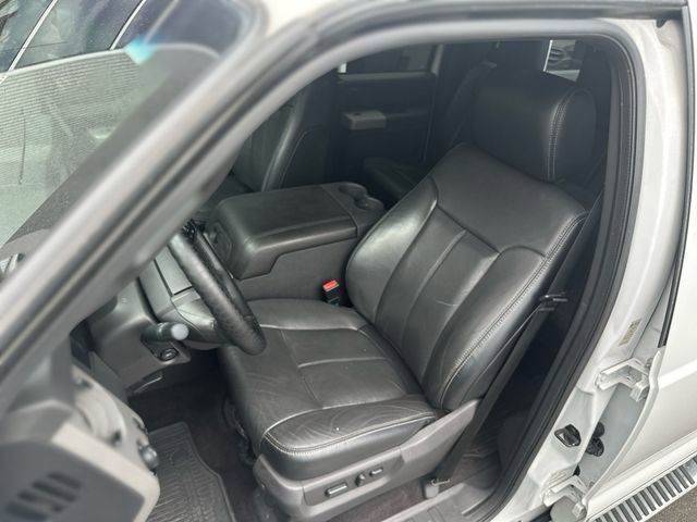 Used 2016 Ford F250 Lariat w/ Lariat Ultimate Package AWD/4WD image 12