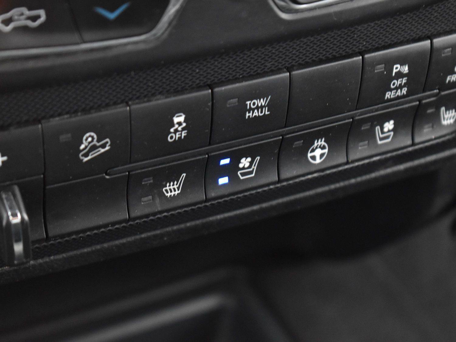 Used 2018 RAM 2500 Power Wagon w/ Leather & Luxury Group image 20