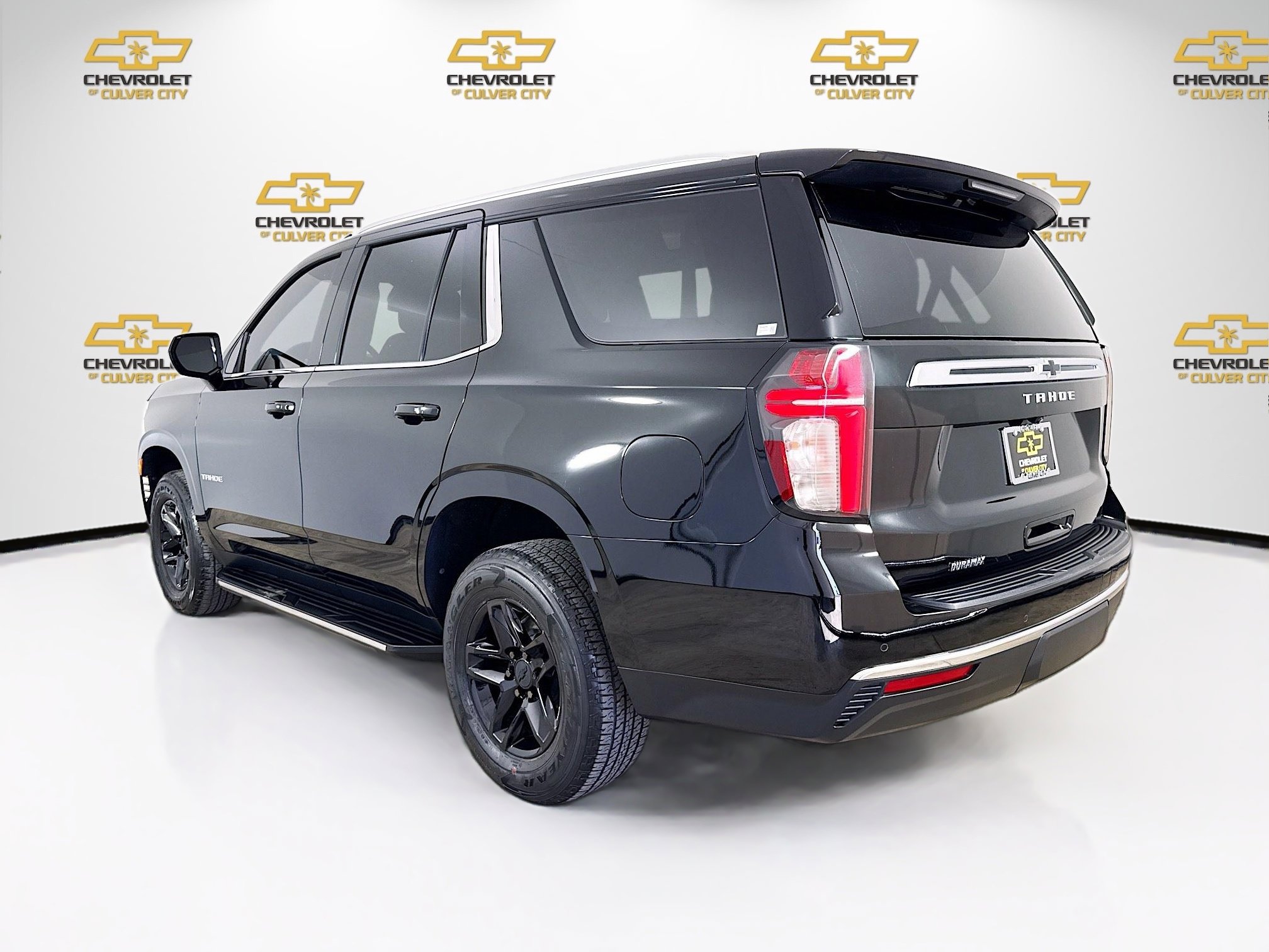 Used 2023 Chevrolet Tahoe LS RWD image 5