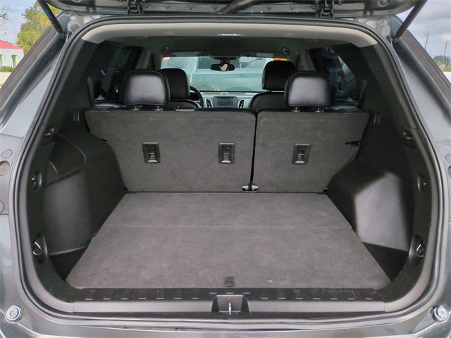 Used 2021 Chevrolet Equinox LS image 14