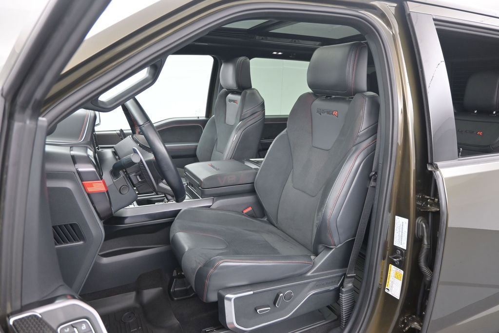 Used 2025 Ford F150 Raptor w/ Equipment Group 803A Raptor R AWD/4WD image 16