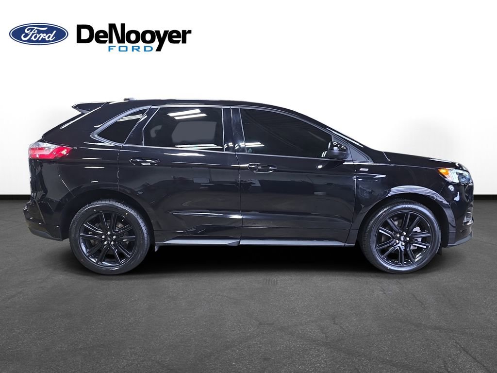 Used 2024 Ford Edge ST-Line image 5