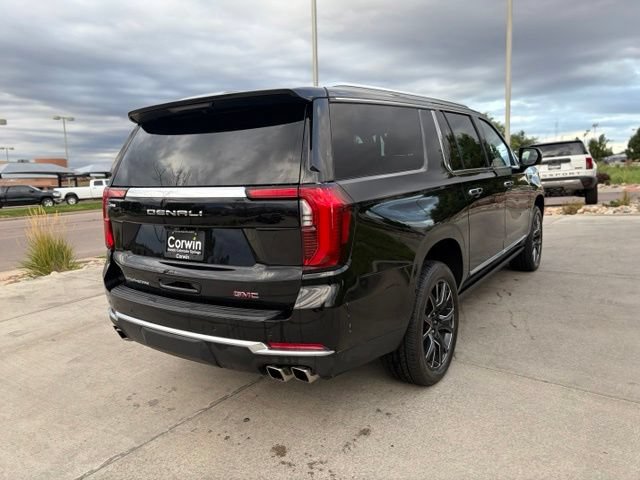 Used 2025 GMC Yukon XL Denali w/ Sun & Power Step Package AWD/4WD image 34