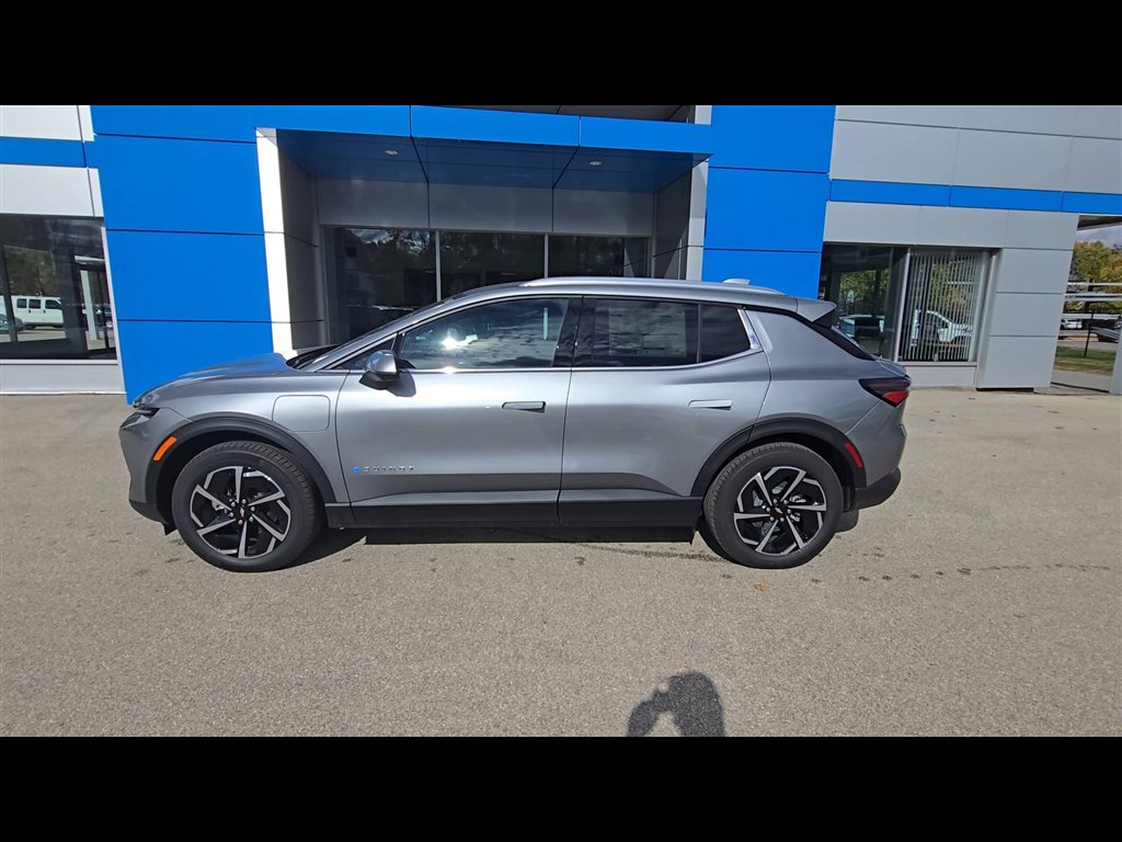 New 2026 Chevrolet Equinox EV LT image 5