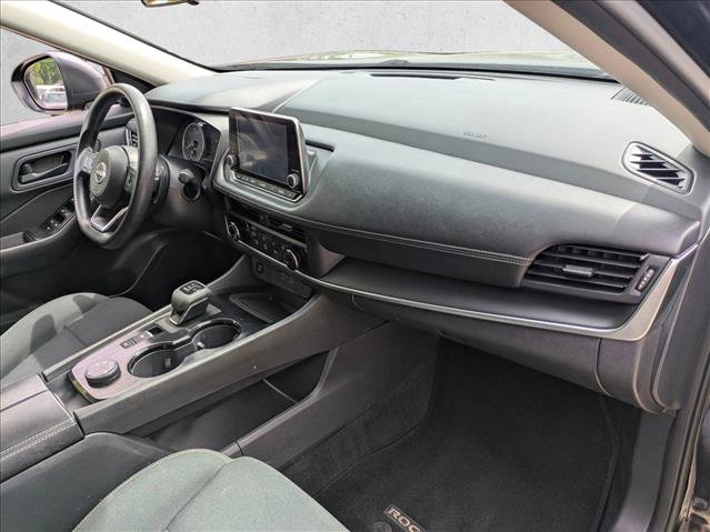 Used 2024 Nissan Rogue S image 21